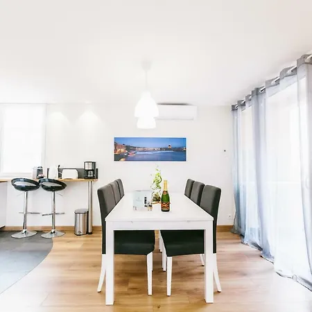 Prêts à Vivre Rentyourday Appart hôtel 3*